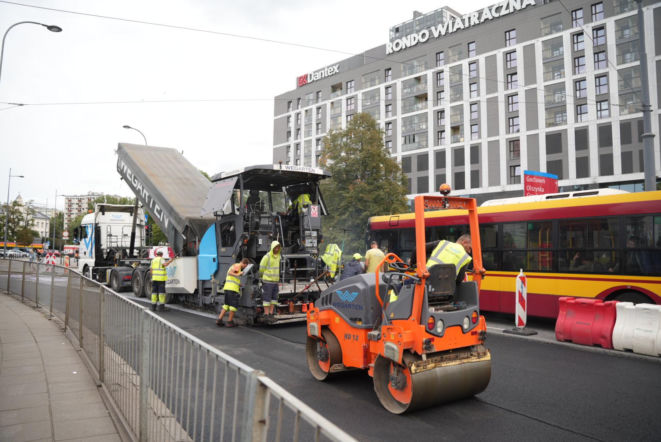 Ruszyły duże zmiany na Rondzie Wiatraczna, ale dla jednej grupy pasażerów to świetna wiadomość