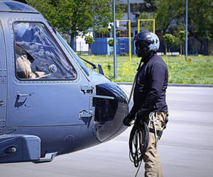 Lublin: Policyjny helikopter krążył nad miastem. Poważne działania policyjnych komandosów 