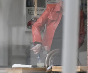 Katarzyna Figura przytula Maćka Musiałowskiego