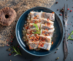 Śledzie à la samba to idealna przekąska na wigilię. Rodzina zawsze się nimi zajada 