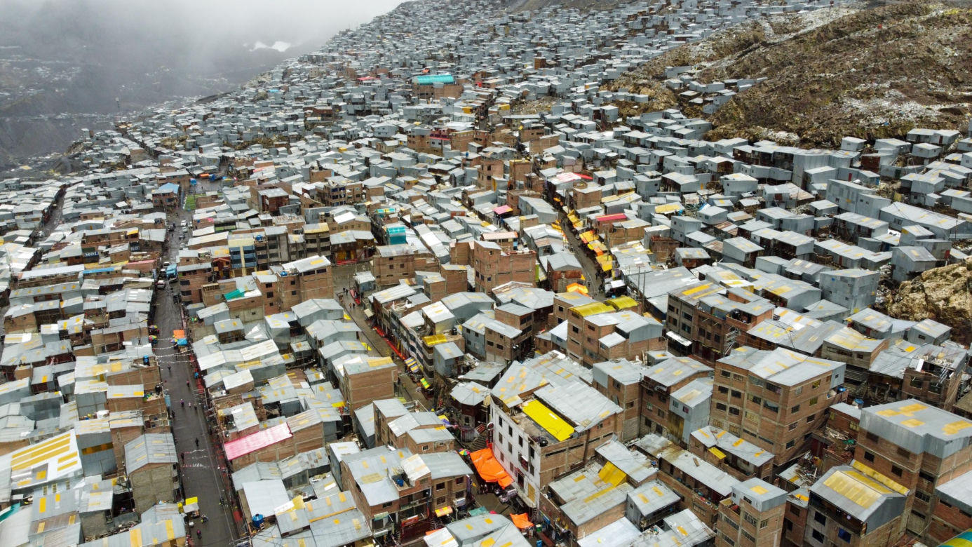 Najwyżej położone miasto na świecie  - La Rinconada w Peru