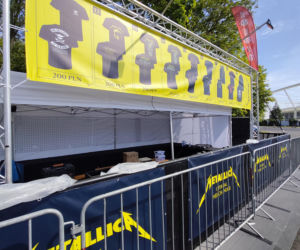 Długie kolejki i tłum fanów przed koncertem Metaliki