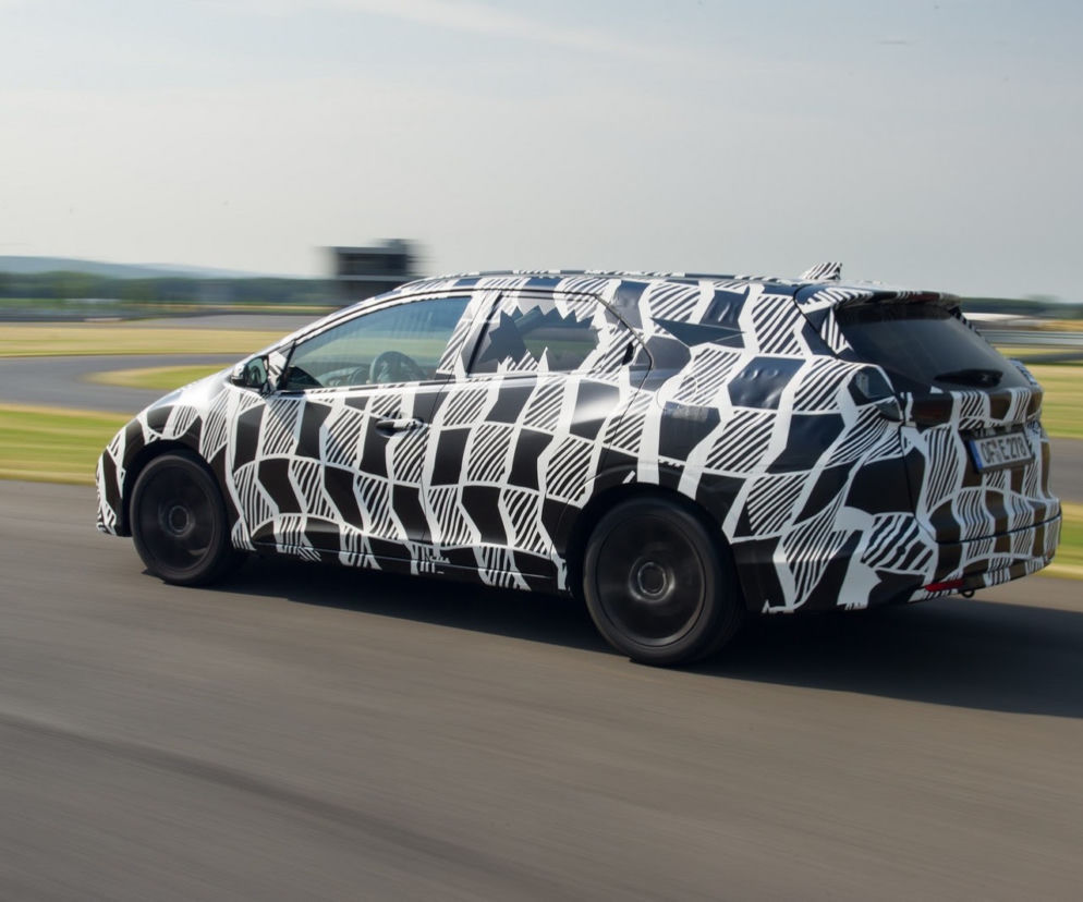 zamaskowana Honda Civic Tourer