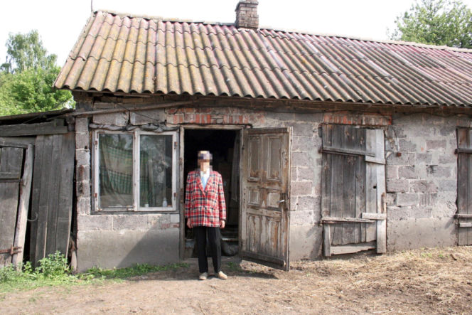 Stanisław latami trzymał ukochaną w komórce obok świń. „Podbieram paszę i zlewki z koryta”
