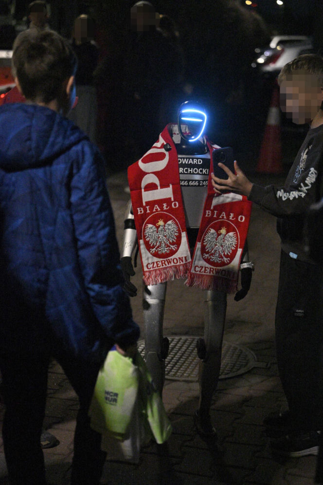 Robert Lewandowski w prywatnym wydaniu! Relaks przed meczem Szwecja - Polska