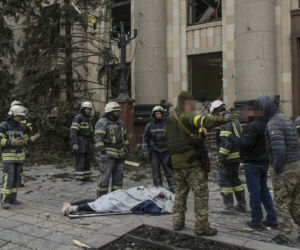 Ukraina/ 21 zabitych, ponad 110 rannych po atakach w Charkowie i Kijowie