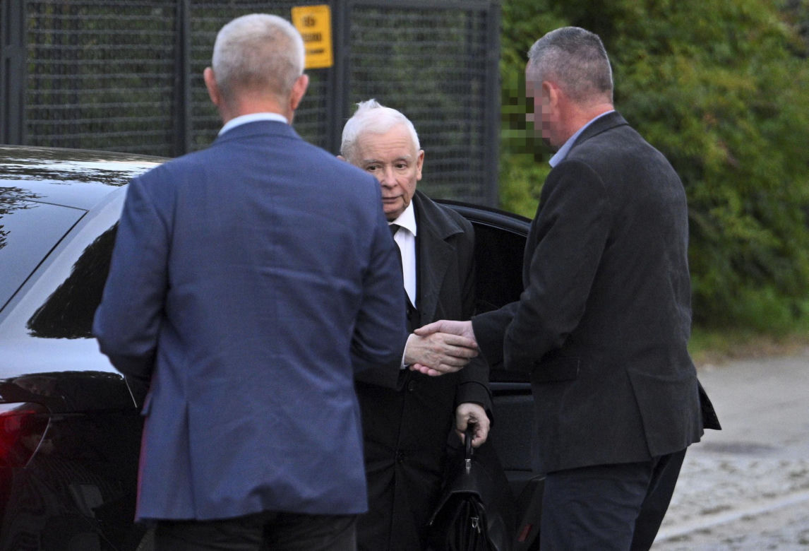 Jarosław Kaczyński w swoim domu na warszawskim Żoliborzu