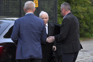Jarosław Kaczyński w swoim domu na warszawskim Żoliborzu