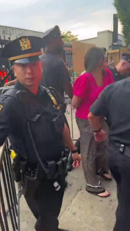 Radna zatrzymana za pogryzienie policjanta w NYC