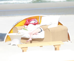 Piękna Agnieszka Dygant na plaży