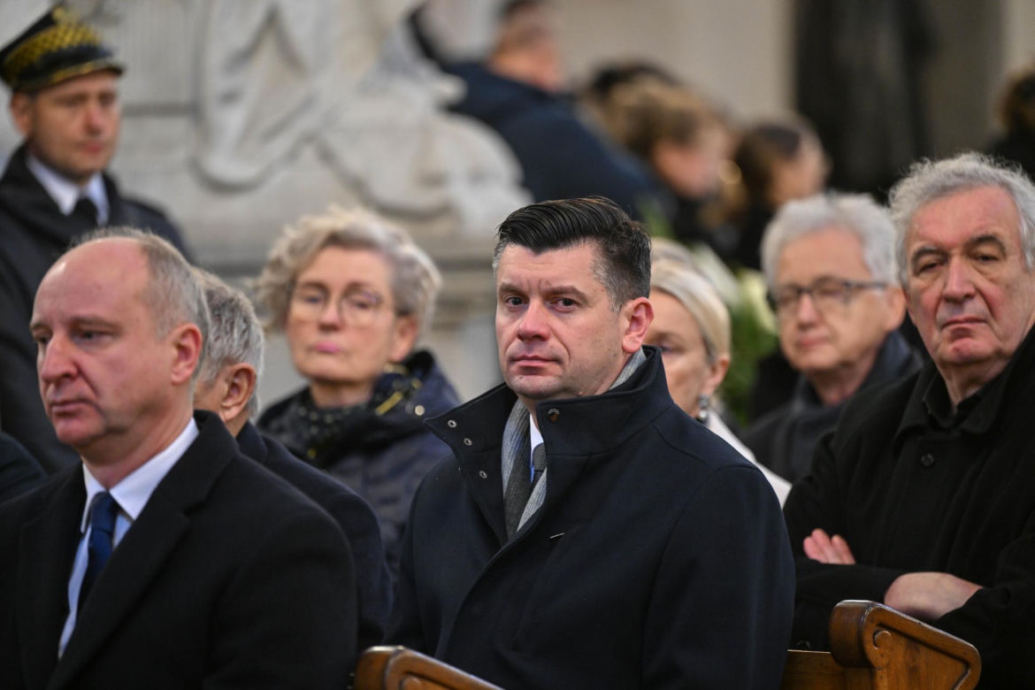Pożegnali wielką damę polskiej kultury. Kidawa-Błońska przesłała piękny wieniec
