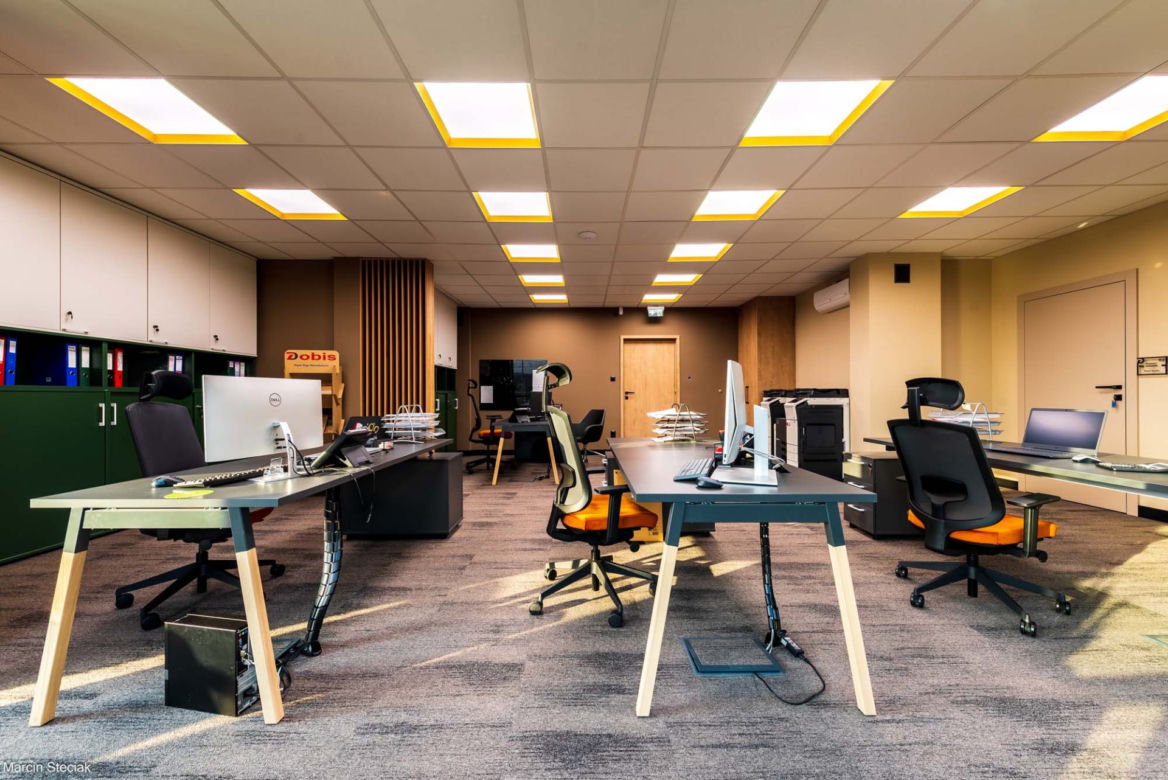 Zaprojektowane przez Viva Design wnętrza biurowca Dobis nagrodzone prestiżową nagroda European Property Awards 2023/2024