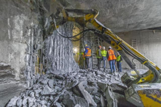 Tunel tramwajowy już połączony z Dworcem Zachodnim