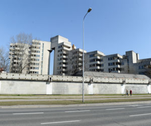 Zamalowali flagi Polski i Ukrainie w Szpiegowie. Tajemnicza akcja przy Sobieskiego 100