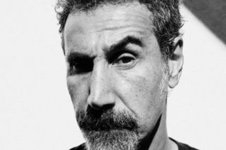 Serj Tankian (System of a Down) wskazał pierwszy zespół metalowy, który zobaczył na żywo: To było niesamowite
