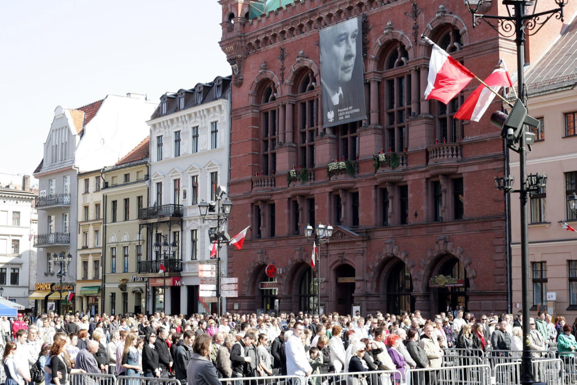 Rocznica pogrzebu Lecha i Marii Kaczyńskich na Wawelu