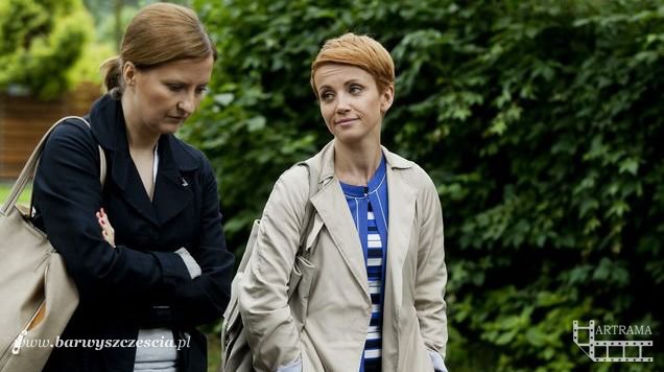 Barwy szczęścia odc. 1022. Marta Walawska (Katarzyna Zielińska), Maria Pyrka (Izabela Kuna)