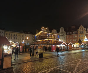 Jarmark Bożonarodzeniowy we Wrocławiu po zmroku. Robi wrażenie! [ZDJĘCIA]