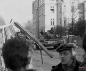 39. ROCZNICA stanu wojennego. Wojsko na ulicach! Zobacz ZDJĘCIA sprzed lat