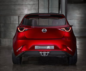 Mazda Hazumi - studyjna następczyni Mazdy 2