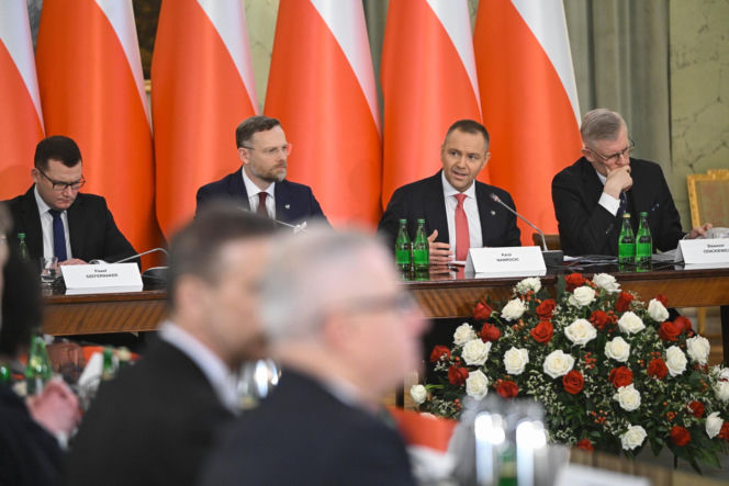 Lawina komentarzy. W sieci zawrzało po wystąpieniu Nawrockiego na RBN