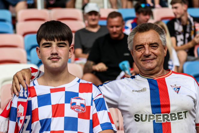 Górnik Zabrze - GKS Katowice: Zdjęcia kibiców i zawodników z meczu 6. kolejki PKO BP Ekstraklasy