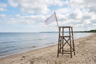 Sinice Ustroniu Morskim. Czy w Ustroniu Morskim można się kąpać 12.08? Flaga, warunki pogodowe