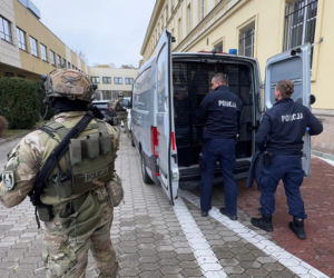 Ścigani przez międzynarodową policję zatrzymani w Warszawie. To nimi interesował się m.in. Interpol
