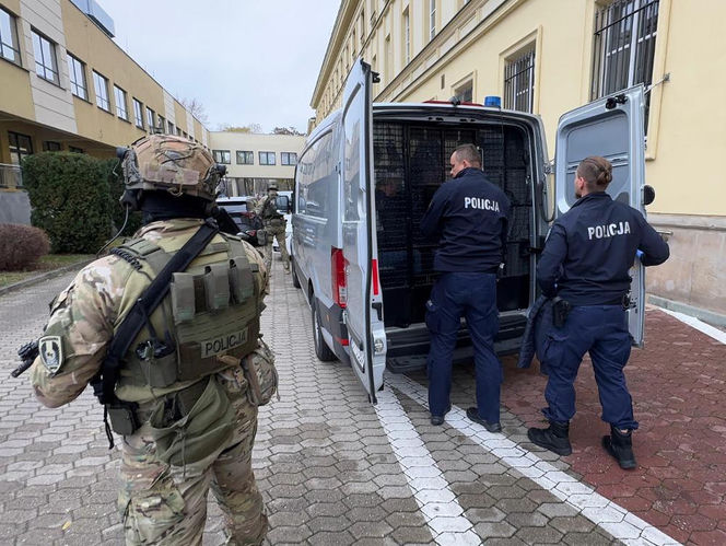 Ścigani przez międzynarodową policję zatrzymani w Warszawie. To nimi interesował się m.in. Interpol