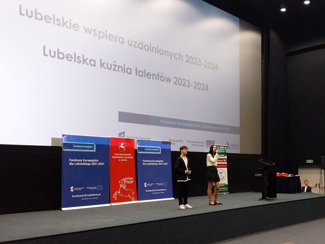 Uroczyste wręczenie stypendiów Marszałka Województwa Lubelskiego w CKF Stylowy w Zamościu