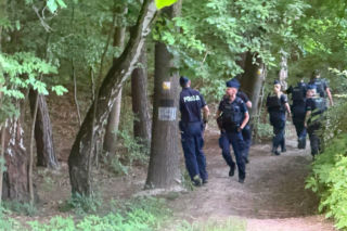 Tragedia w Borkowie. Nie żyje kobieta, policja prowadzi poszukiwania jej męża