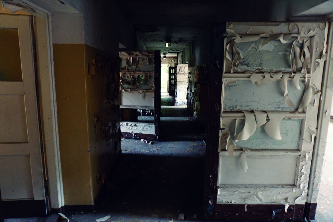 Opuszczony szpital rehabilitacyjny dla dzieci w Wielkopolsce [GALERIA]