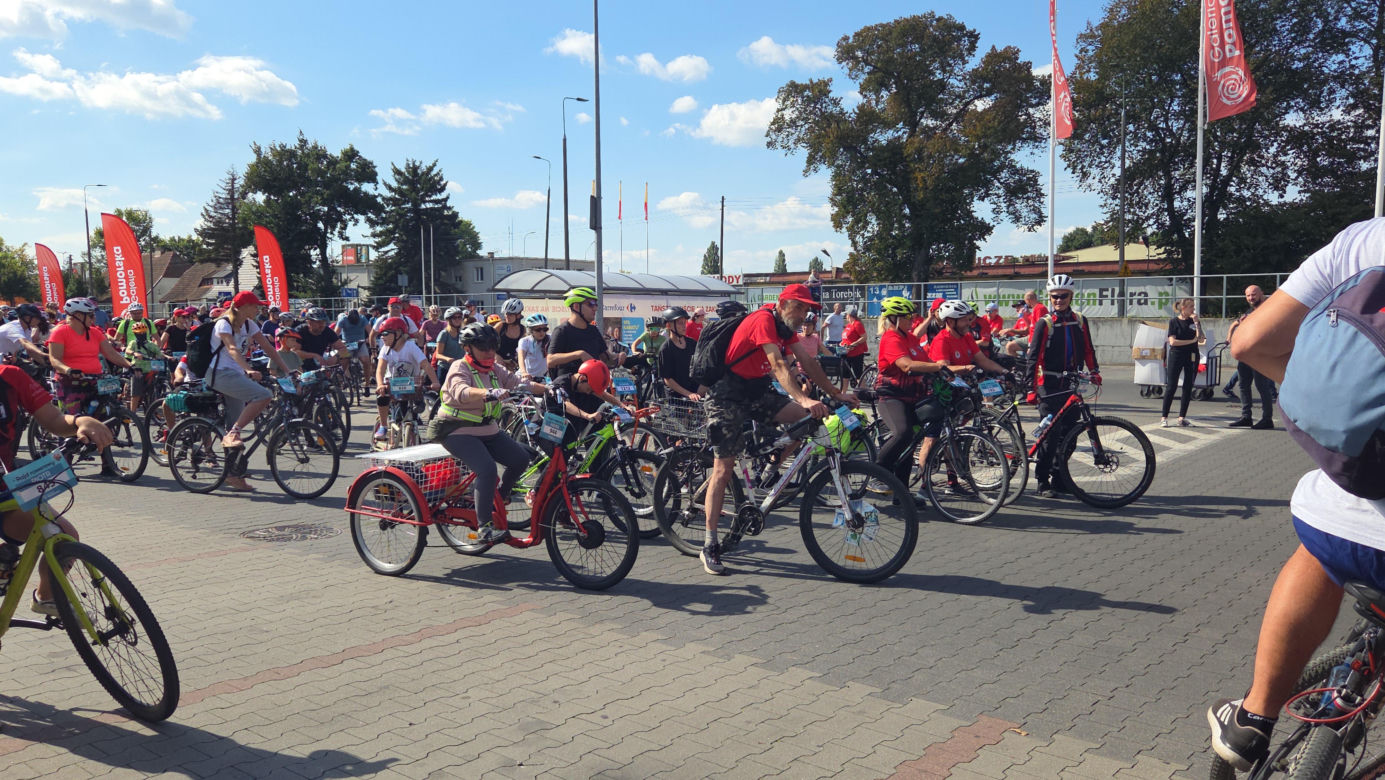 Tłumy rowerzystów ruszyły przez Bydgoszcz! Rajd Galerii Pomorskiej za nami