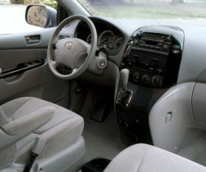 Toyota Sienna (2003-2009)