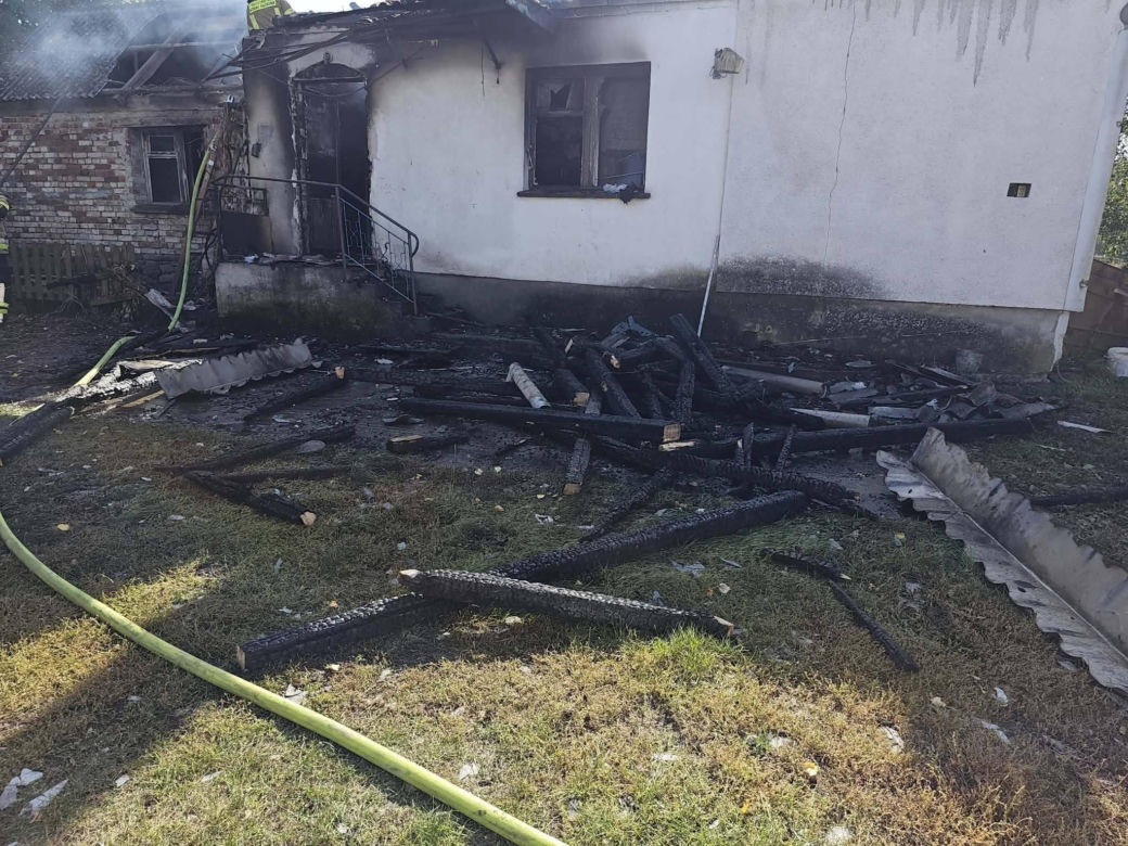 Tragedia pod Żninem. Mężczyzna nie żyje, dom stanął w ogniu! [ZDJĘCIA]