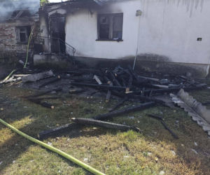 Tragedia pod Żninem. Mężczyzna nie żyje, dom stanął w ogniu! [ZDJĘCIA]