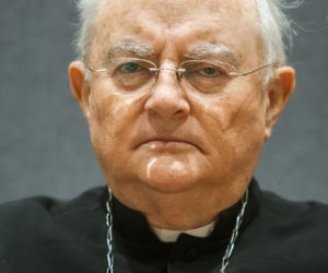 Abp Henryk Hoser nie żyje