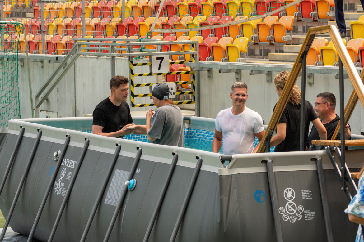 Białystok. Kongres Świadków Jehowy zgromadził tłumy na Stadionie Miejskim