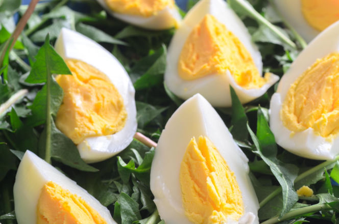 Jajko ma 6 gramów białka. Te produkty potrafią dostarczyć nawet trzy razy więcej