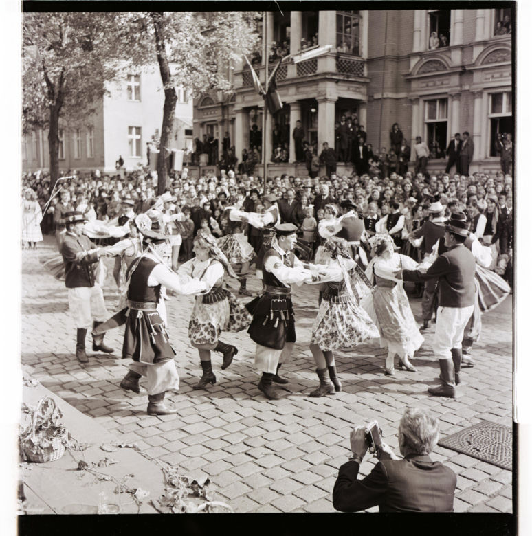 Winobranie w Zielonej Górze w latach 1963-1973. Oto jak bawiono się podczas największego Święta Wina w Polsce