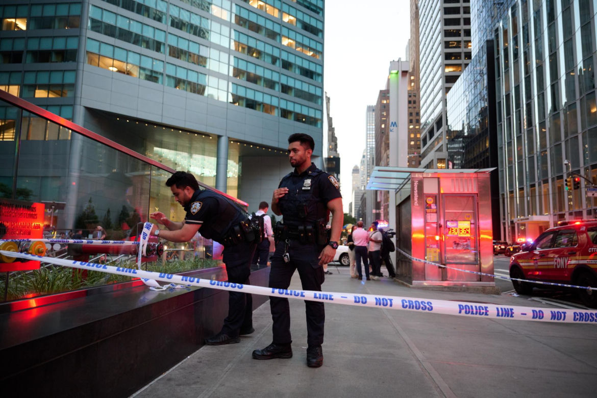 Masakra na Manhattanie! Mężczyzna otworzył ogień w wieżowcu