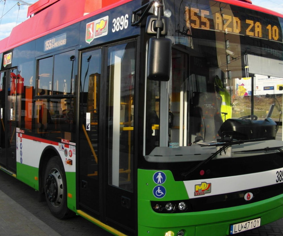Koronawirus. Lublin: WYDZIELONE STREFY w autobusach! Co to oznacza dla pasażerów?