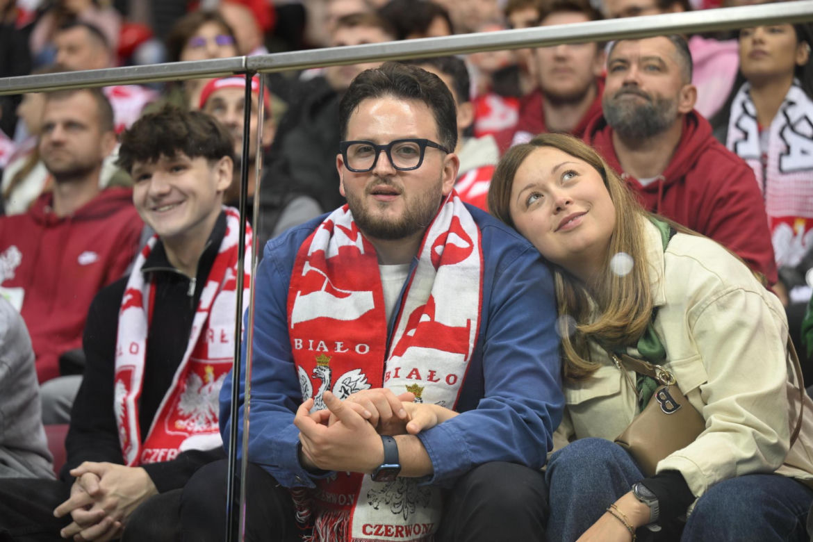 Kibice na meczu Polska - Rumunia. Znajdź się na zdjęciach z Narodowego!