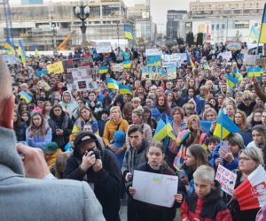 Wojna w Ukrainie. W ramach protestu położyli się na ziemi. Przestańcie obiecywać, zacznijcie działać