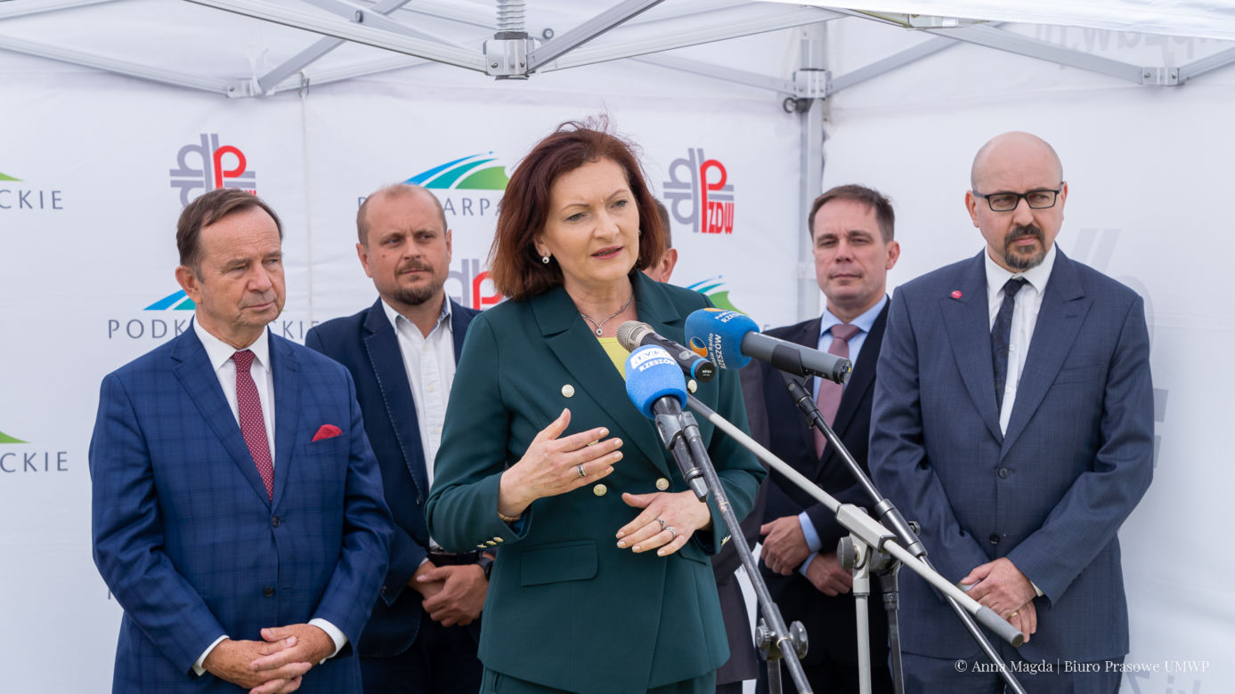 Szybciej na lotnisko w Jasionce z Rzeszowa. Ruszyła budowa drogi za ponad 100 mln zł 