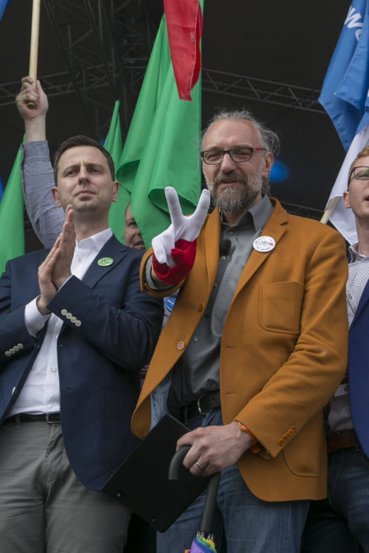 KIJOWSKI WYCIĄGNĄŁ Z MARSZU 150 TYSIĘCY.