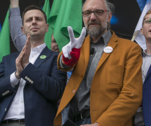 KIJOWSKI WYCIĄGNĄŁ Z MARSZU 150 TYSIĘCY.