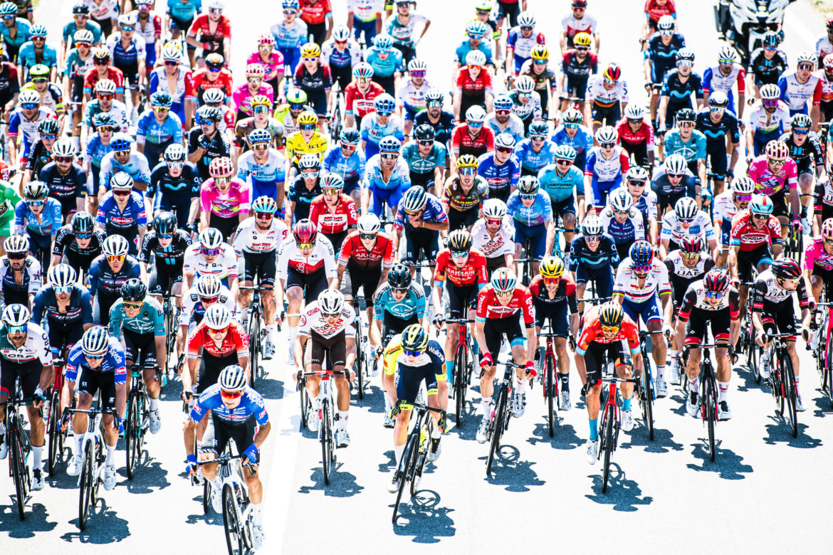 "Tour de France: W sercu peletonu"