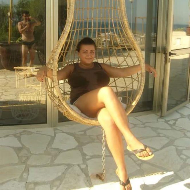 Elzbieta Wycech topless na plaży