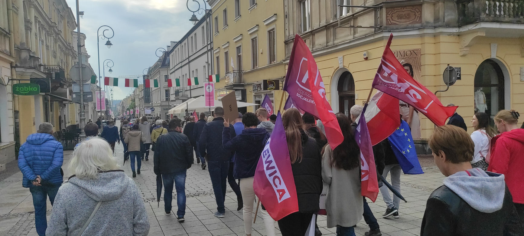 Protest kobiet "Ani jednej więcej!" w Kielcach (14 czerwca 2023)